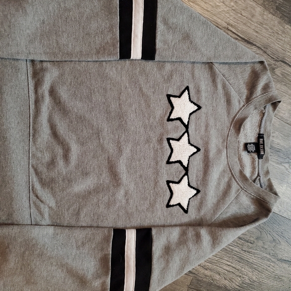 Sweater - Picture 3 of 3